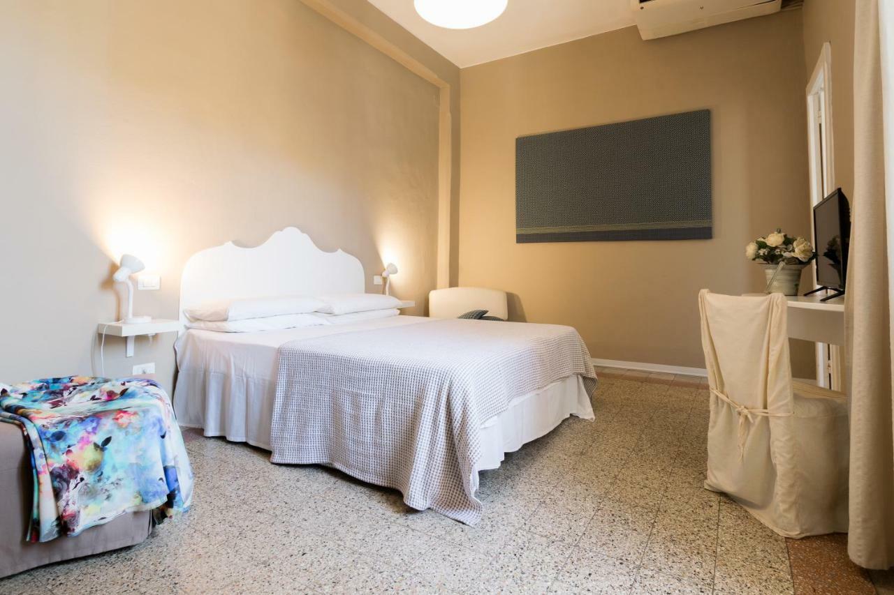 Blulassu City Center Rooms Cagliari Habitación foto